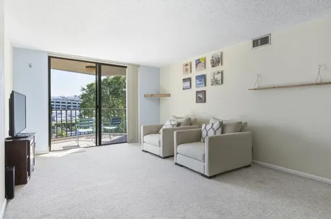 890 N Federal Highway Lantana FL 33462