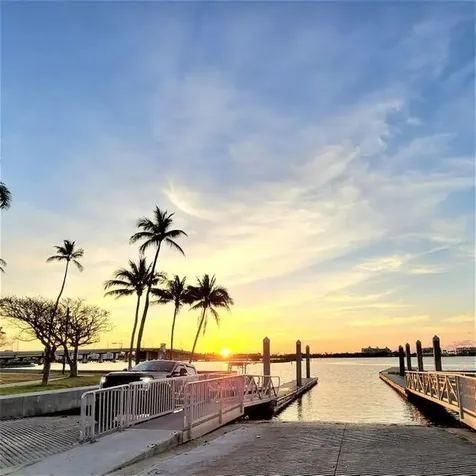 890 N Federal Highway Lantana FL 33462