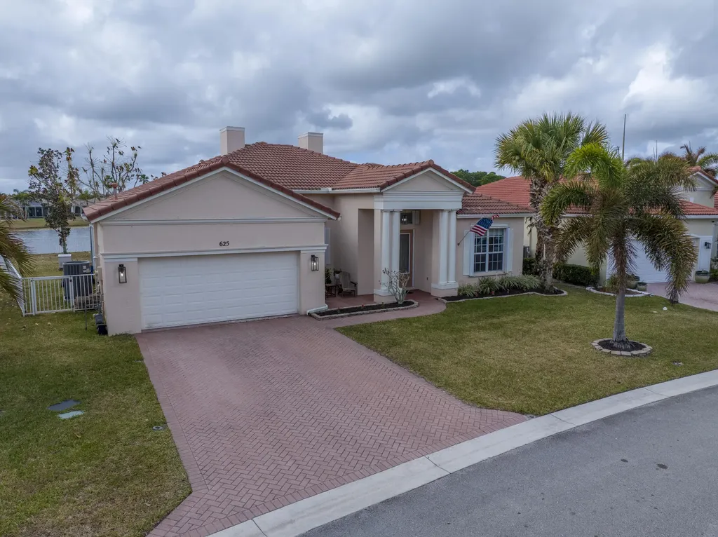 625 Sw Long Key Court Port Saint Lucie FL 34986
