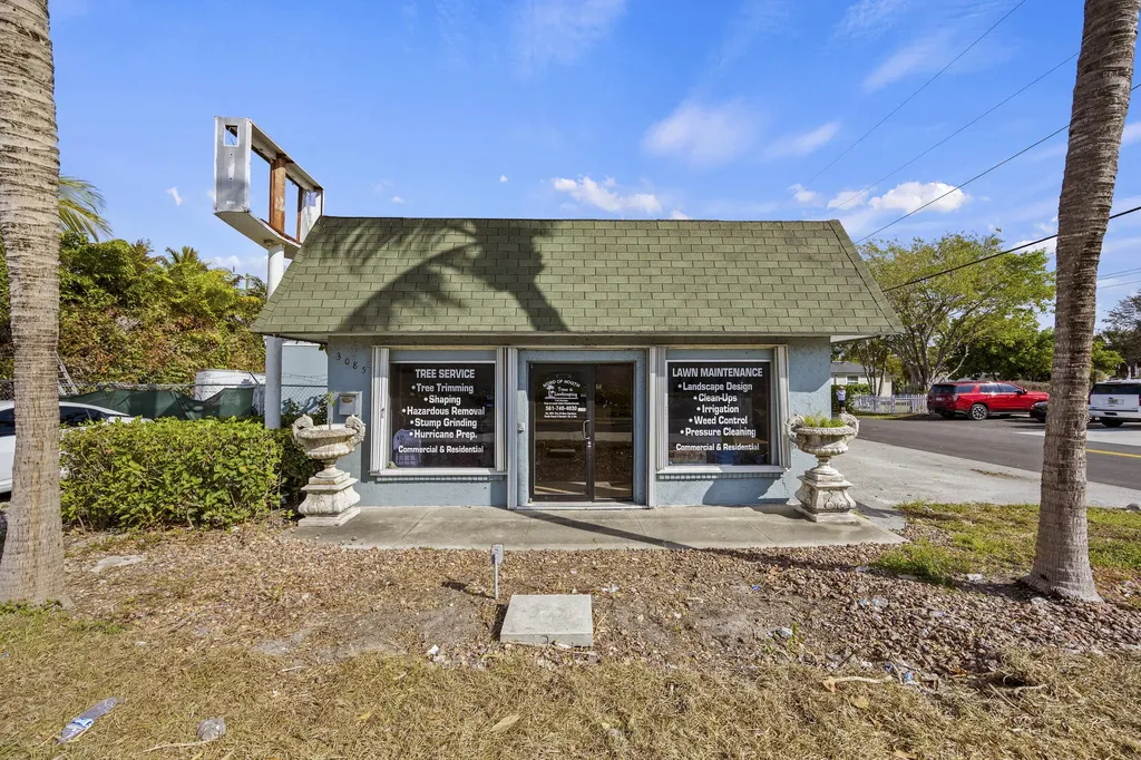 3085 2nd Avenue Palm Springs FL 33461