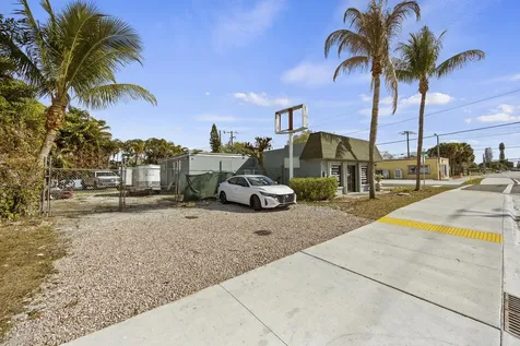 3085 2nd Avenue Palm Springs FL 33461