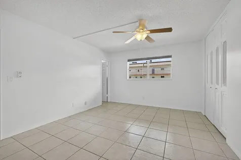 116 Oxford 200 West Palm Beach FL 33417