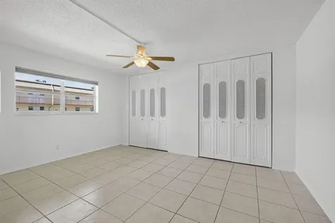 116 Oxford 200 West Palm Beach FL 33417