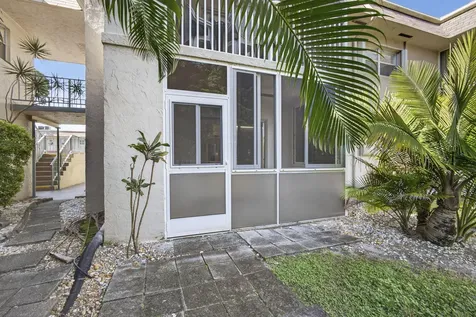 116 Oxford 200 West Palm Beach FL 33417