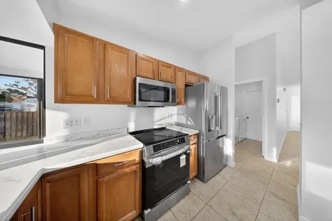 2202 Se Glover Street Port Saint Lucie FL 34984