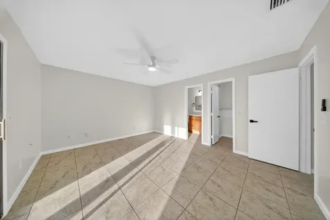 2202 Se Glover Street Port Saint Lucie FL 34984