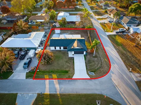 2202 Se Glover Street Port Saint Lucie FL 34984