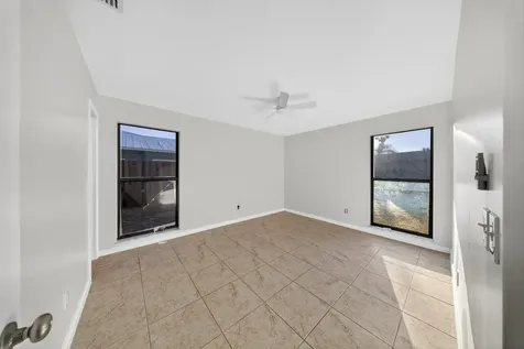 2202 Se Glover Street Port Saint Lucie FL 34984