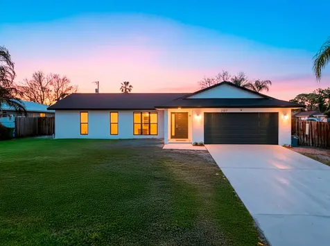 2202 Se Glover Street Port Saint Lucie FL 34984