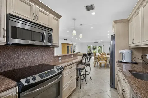 59 Plymouth G West Palm Beach FL 33417