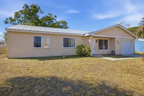 402 Sw Eastport Circle Port Saint Lucie FL 34953