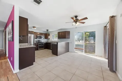402 Sw Eastport Circle Port Saint Lucie FL 34953