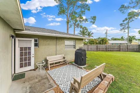 5854 SE Orange Blossom Trail Hobe Sound FL 33455