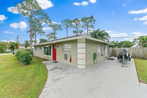 5854 SE Orange Blossom Trail Hobe Sound FL 33455