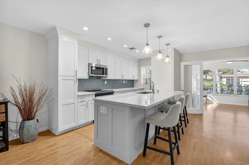 5230 Nesting Way Delray Beach FL 33484