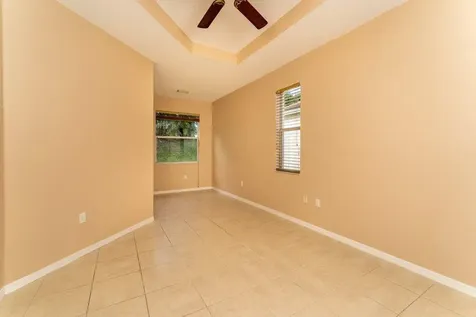 806 SW Rocky Bayou Terrace Port Saint Lucie FL 34986