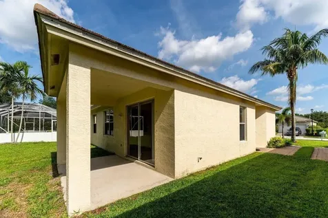 806 SW Rocky Bayou Terrace Port Saint Lucie FL 34986