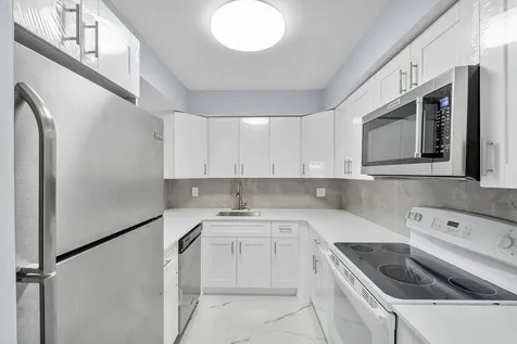 9960 Pineapple Tree Drive Boynton Beach FL 33436