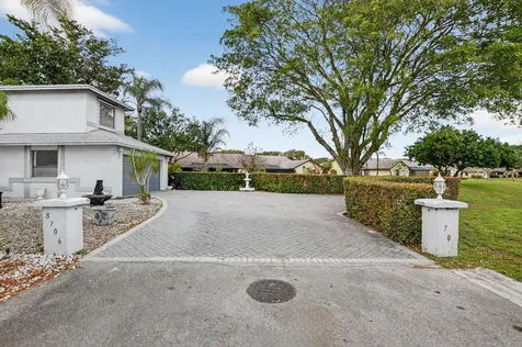 8706 Kimble Way Boca Raton FL 33433