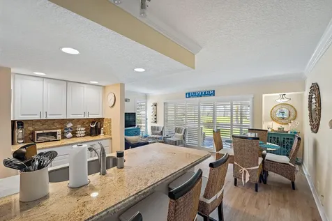 1605 S Us Highway 1 Jupiter FL 33477