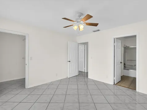 815 W Boynton Beach Boulevard Boynton Beach FL 33426