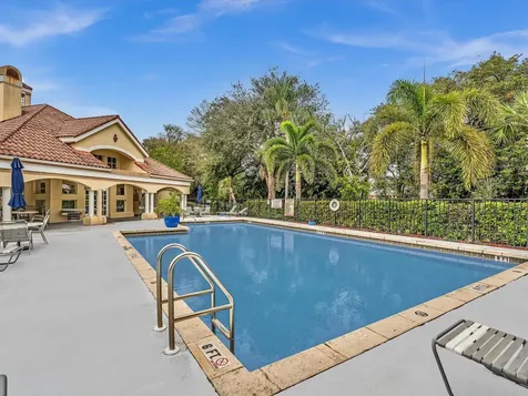 815 W Boynton Beach Boulevard Boynton Beach FL 33426