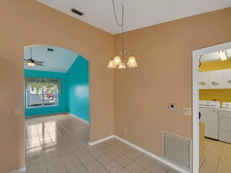 352 Nw Tuscany Way Port Saint Lucie FL 34986