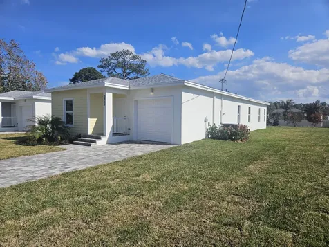3868 Se Grant Street Stuart FL 34997