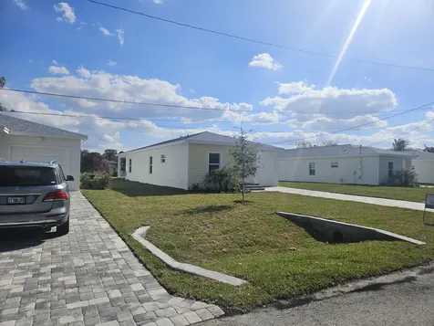 3868 Se Grant Street Stuart FL 34997