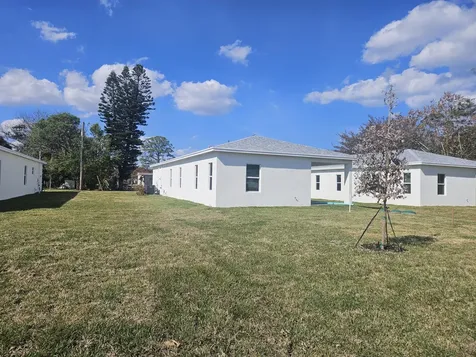 3868 Se Grant Street Stuart FL 34997