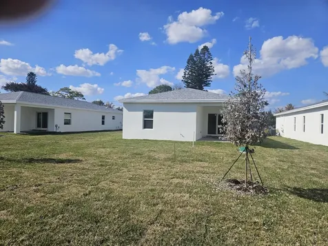 3868 Se Grant Street Stuart FL 34997