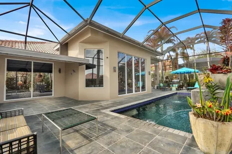 8052 Links Way Port Saint Lucie FL 34986