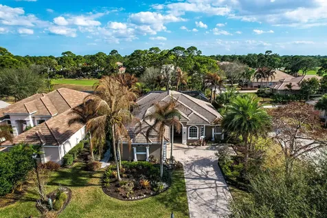 8052 Links Way Port Saint Lucie FL 34986