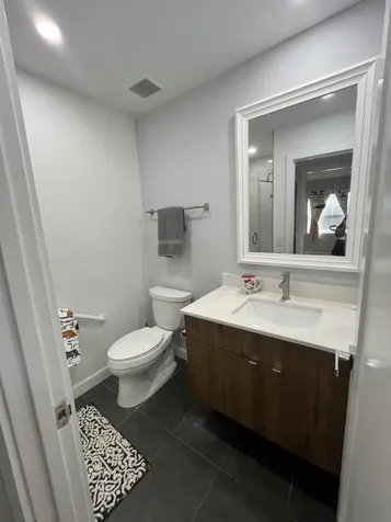 812 Burgundy Q Delray Beach FL 33484