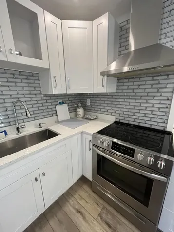 812 Burgundy Q Delray Beach FL 33484
