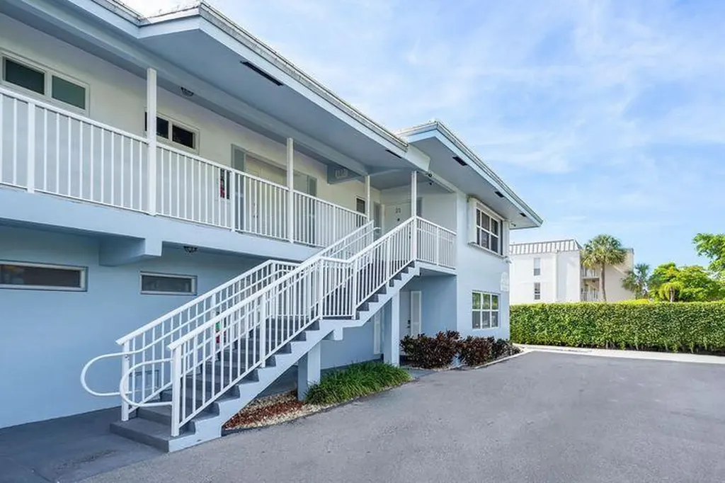 6100 NE 7th Avenue Boca Raton FL 33487