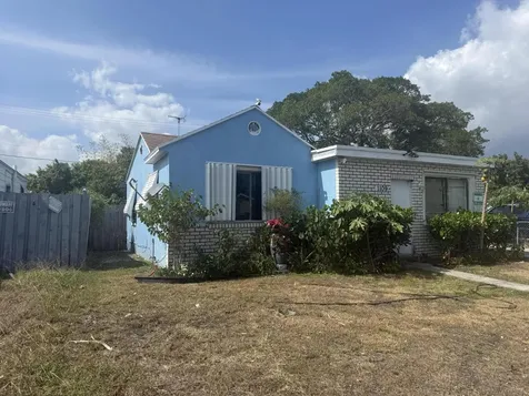 1109 S E Street Lake Worth Beach FL 33460