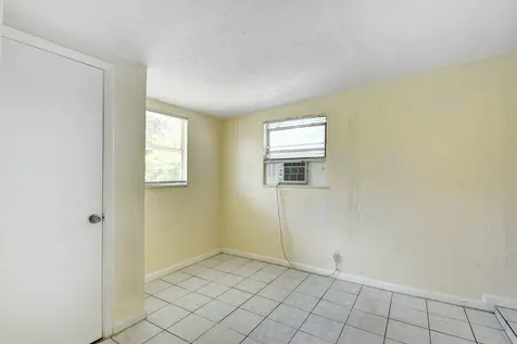 1109 S E Street Lake Worth Beach FL 33460