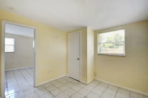 1109 S E Street Lake Worth Beach FL 33460