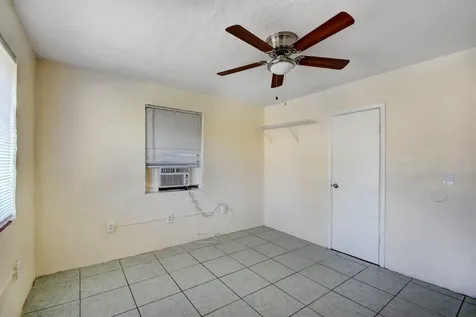 1109 S E Street Lake Worth Beach FL 33460