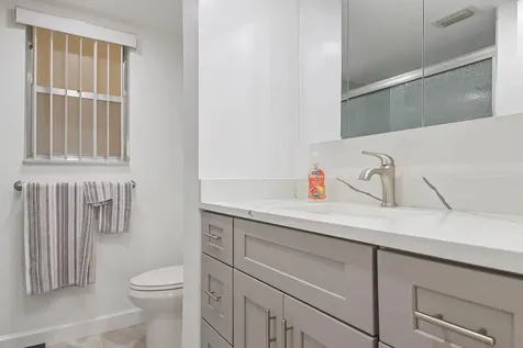 3755 Via Poinciana Lake Worth FL 33467