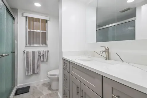 3755 Via Poinciana Lake Worth FL 33467