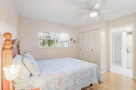 3755 Via Poinciana Lake Worth FL 33467