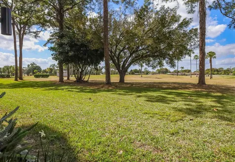 3755 Via Poinciana Lake Worth FL 33467