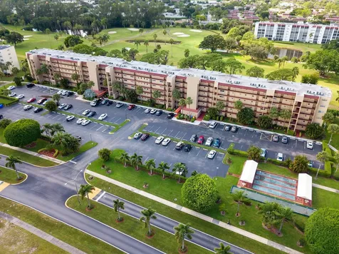 3755 Via Poinciana Lake Worth FL 33467