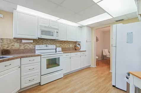3755 Via Poinciana Lake Worth FL 33467
