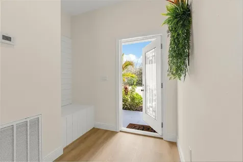 9225 103rd Court Vero Beach FL 32967