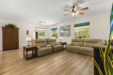 9225 103rd Court Vero Beach FL 32967