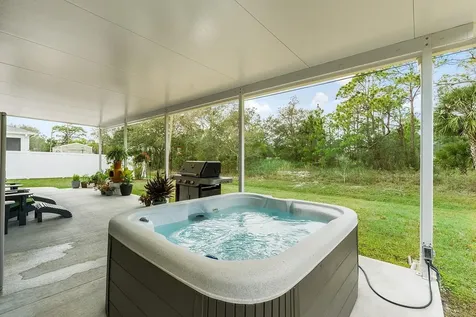 9225 103rd Court Vero Beach FL 32967