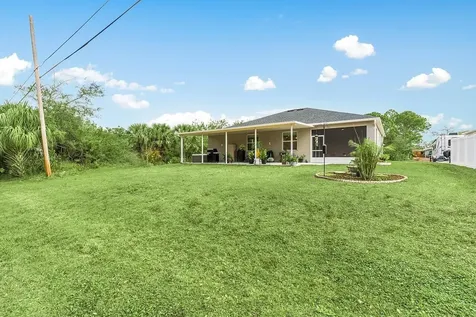 9225 103rd Court Vero Beach FL 32967